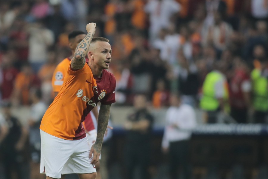 Angelino in maglia Galatasaray