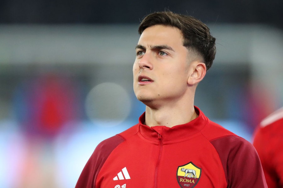 Paulo Dybala in campo all'Olimpico