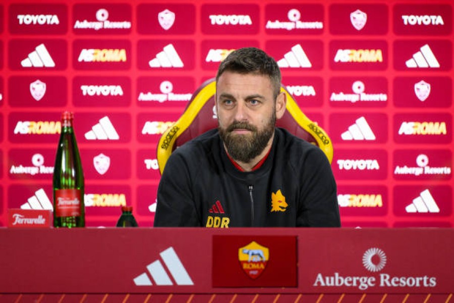 Daniele De Rossi in conferenza stampa a Trigoria