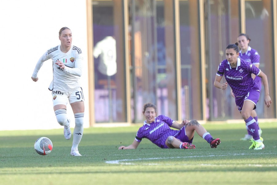 Troelsgaard in campo contro la Fiorentina