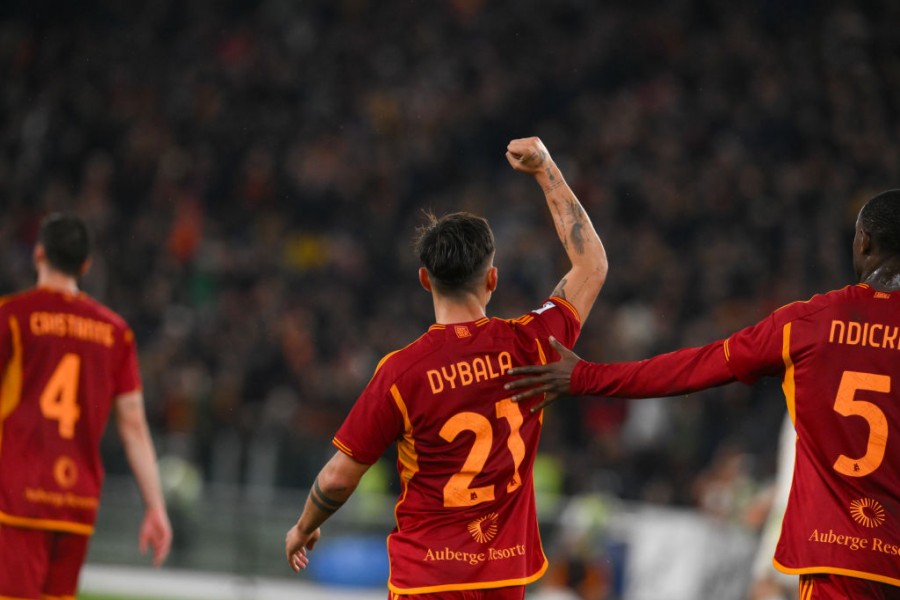 Dybala esulta dopo il gol al Torino