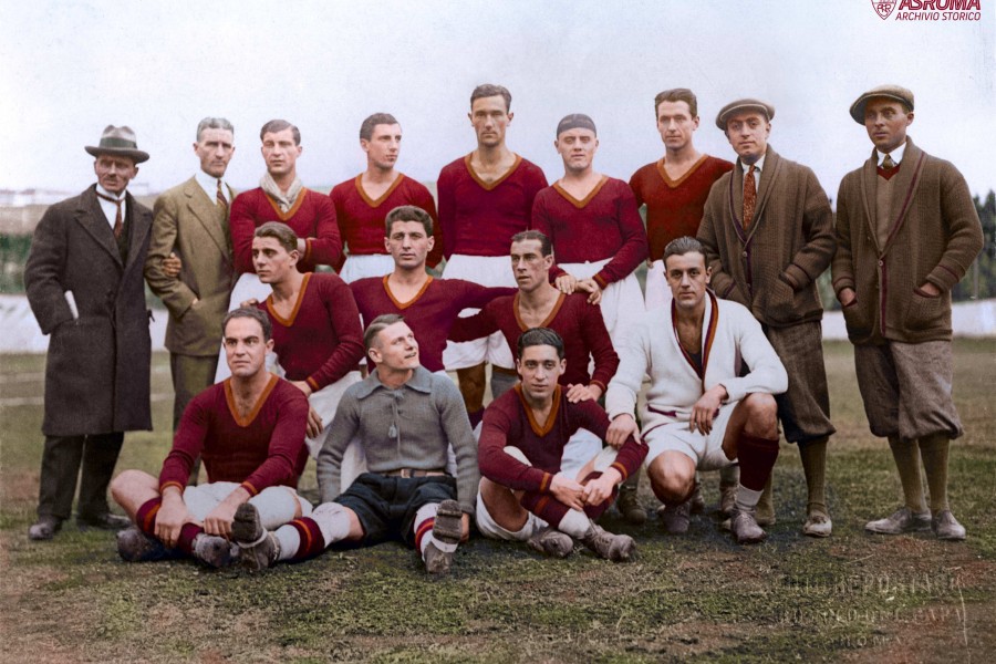 La Roma prima di una partita del 1927