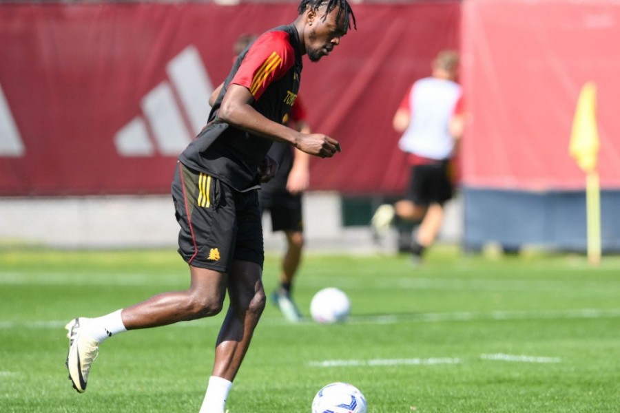 Tammy Abraham in allenamento a Trigoria