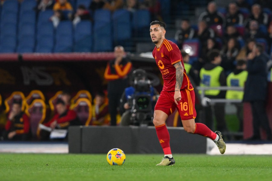 Leandro Paredes in azione con la maglia della Roma