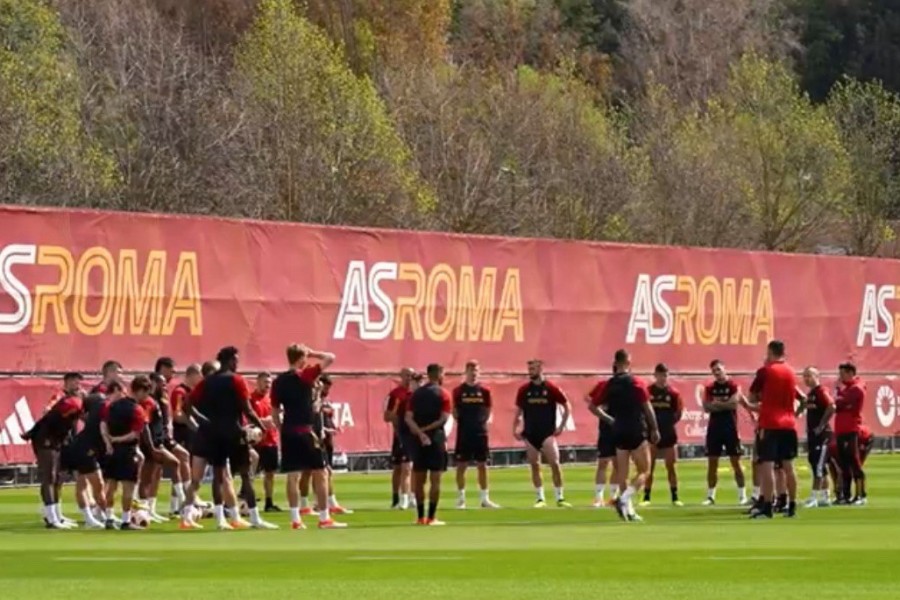 La squadra si allena a Trigoria