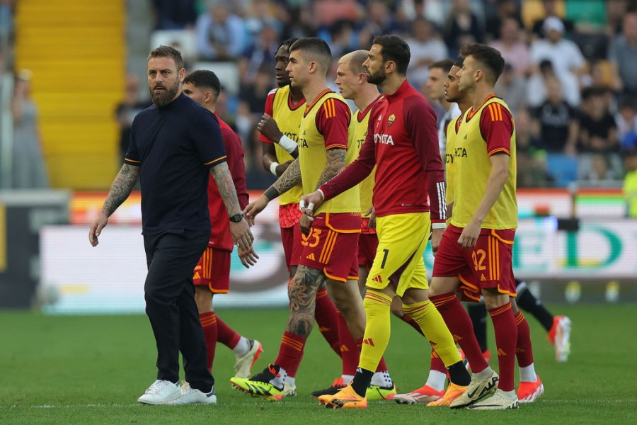 De Rossi e la squadra a Udine