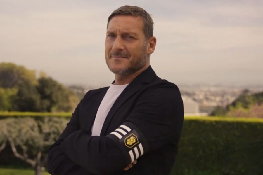 Totti nel video di presentazione 