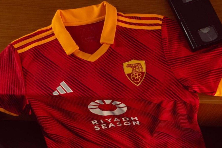 Il kit speciale in occasione del derby