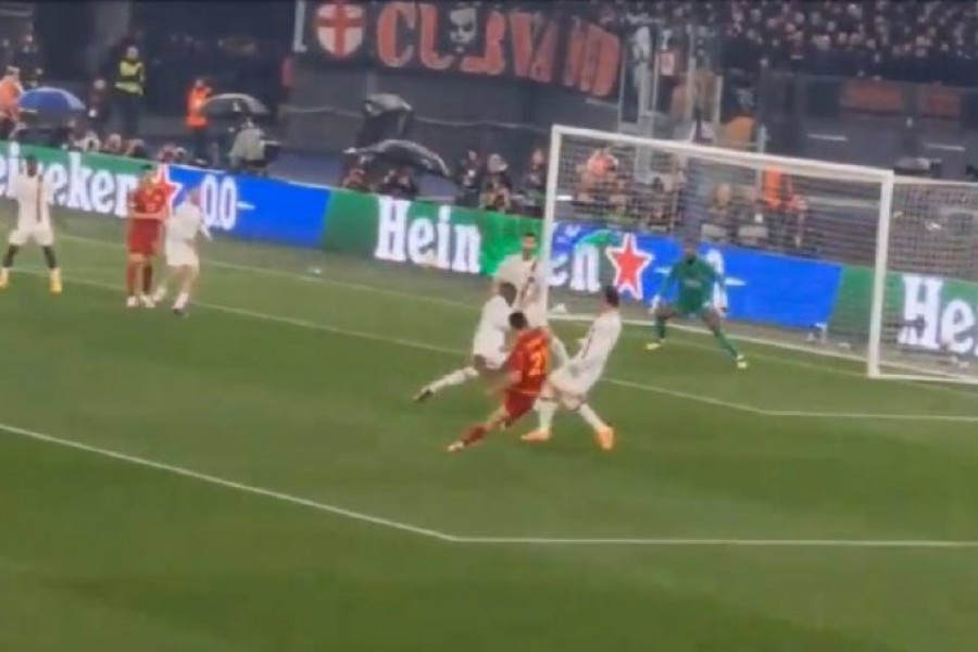 Il gol di Dybala contro il Milan