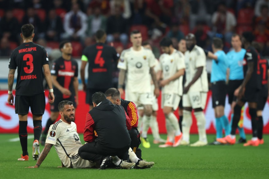 Spinazzola a terra durante Bayer-Roma