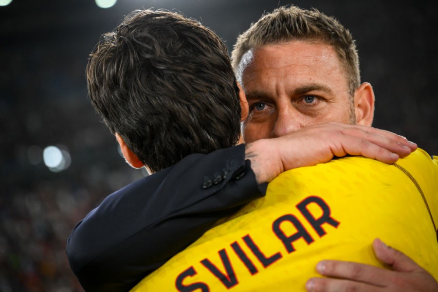 Svilar e De Rossi al termine della gara contro il Genoa