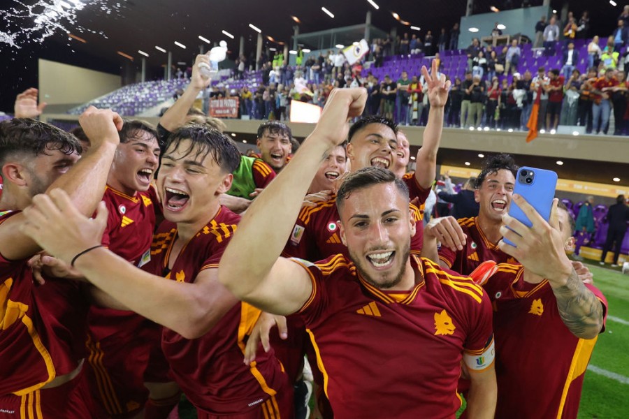 La Roma Primavera festeggia la finale raggiunta