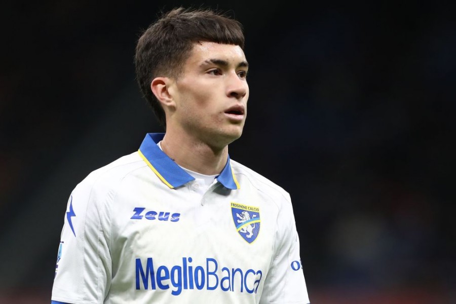 Soulé in campo con la maglia del Frosinone