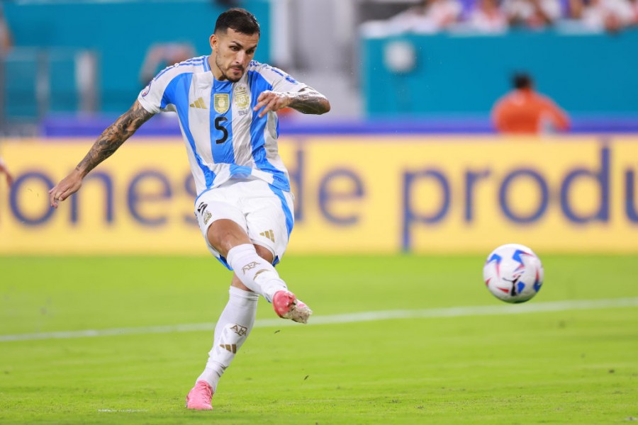 Paredes con la maglia della nazionale Argentina