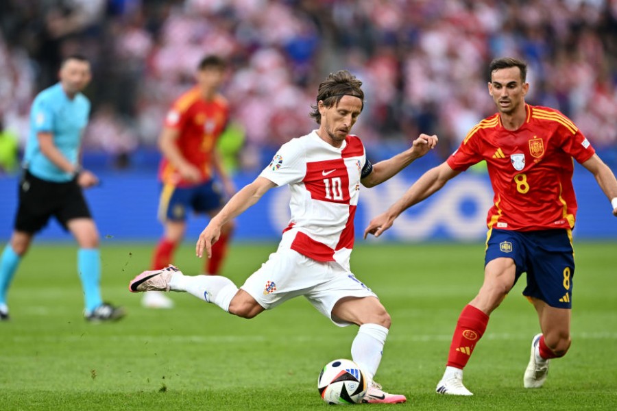 Modric in azione contro la Spagna
