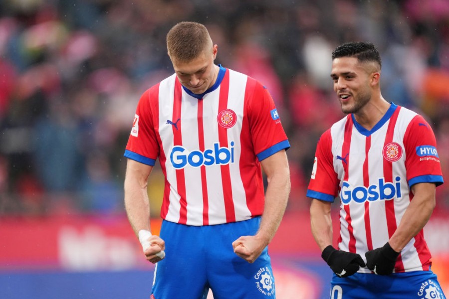 Dovbyk esulta con la maglia del Girona