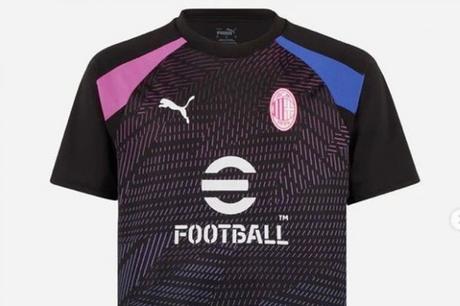 La maglia del Milan tolta dal commercio
