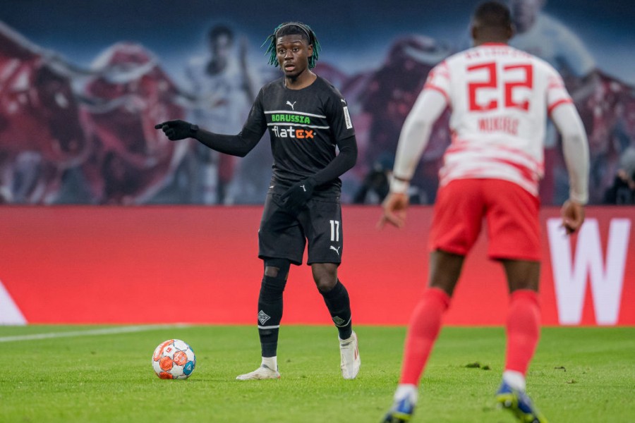 Koné in campo con la maglia del 'Gladbach