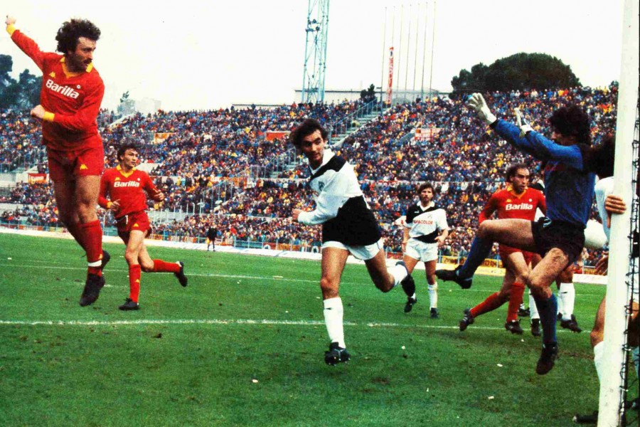 Pruzzo firma il gol del vantaggio contro l'Udinese