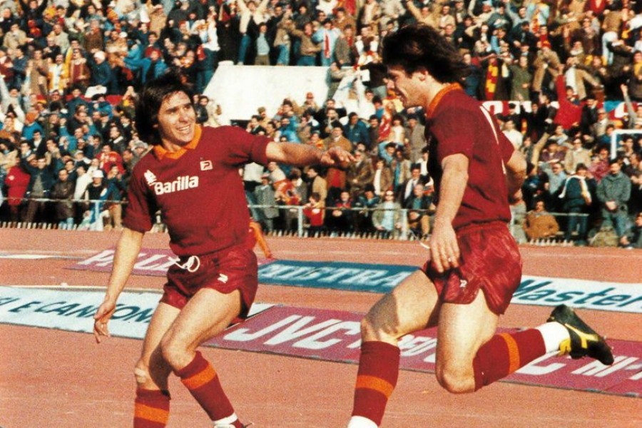 Nela e Conti festeggiano il gol del momentaneo 1-1