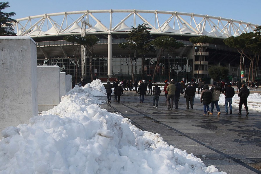 L'esterno dello Stadio Olimpico il 5 febbraio 2012