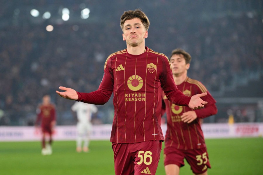 Alexis Saelemaekers esulta dopo il gol al Monza