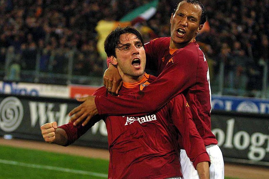 L'esultanza di Montella e Zebina