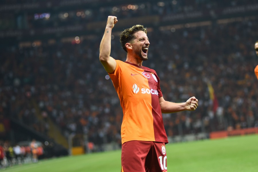 Dries Mertens con la maglia del Galatasaray 