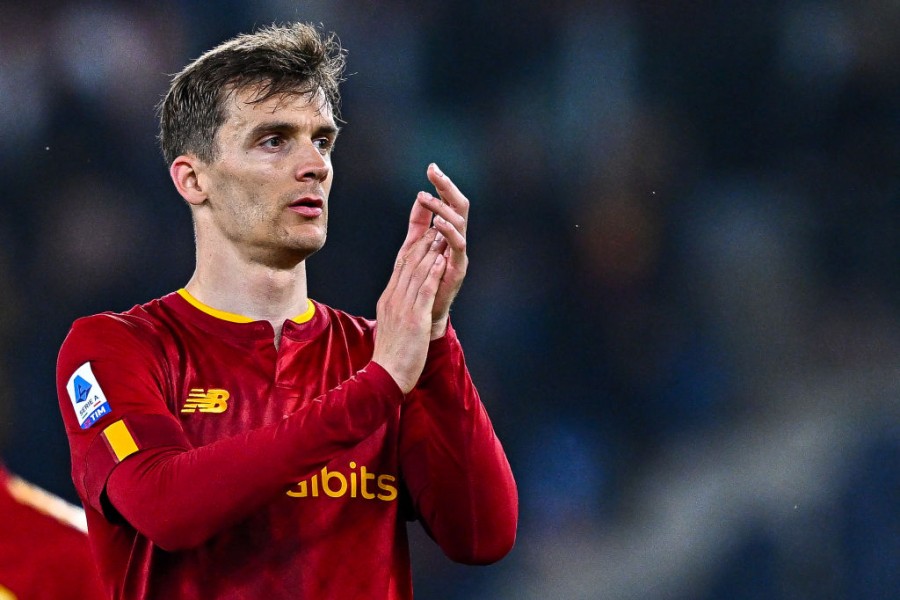 Diego Llorente con la maglia della Roma