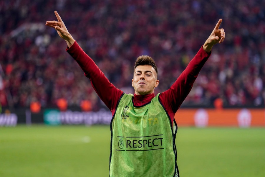 L'esultanza di El Shaarawy al termine di Bayer Leverkusen-Roma