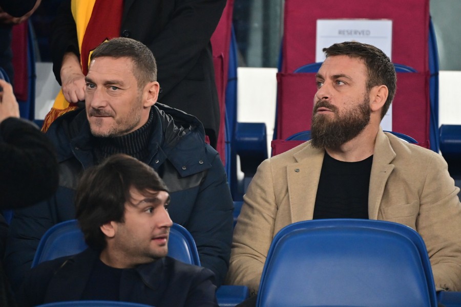 De Rossi e Totti in tribuna allo Stadio Olimpico