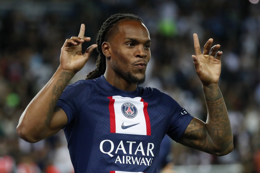 Renato Sanches in campo con il PSG