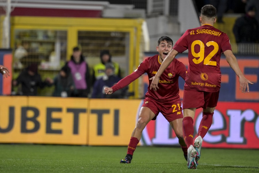 El Shaarawy esulta insieme a Dybala dopo il gol allo Spezia