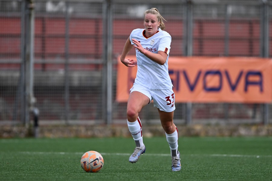 Zara Kramzar in campo con la Roma