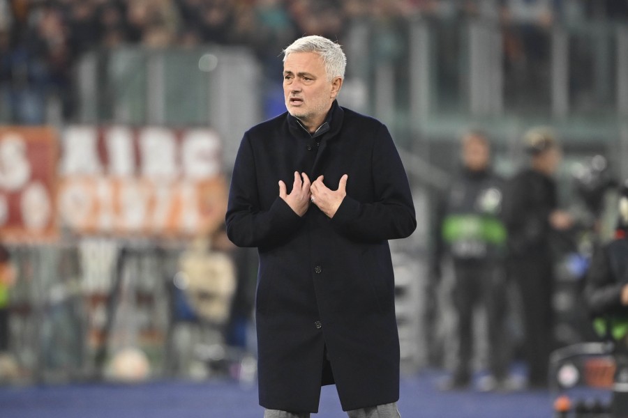 José Mourinho durante una partita della Roma