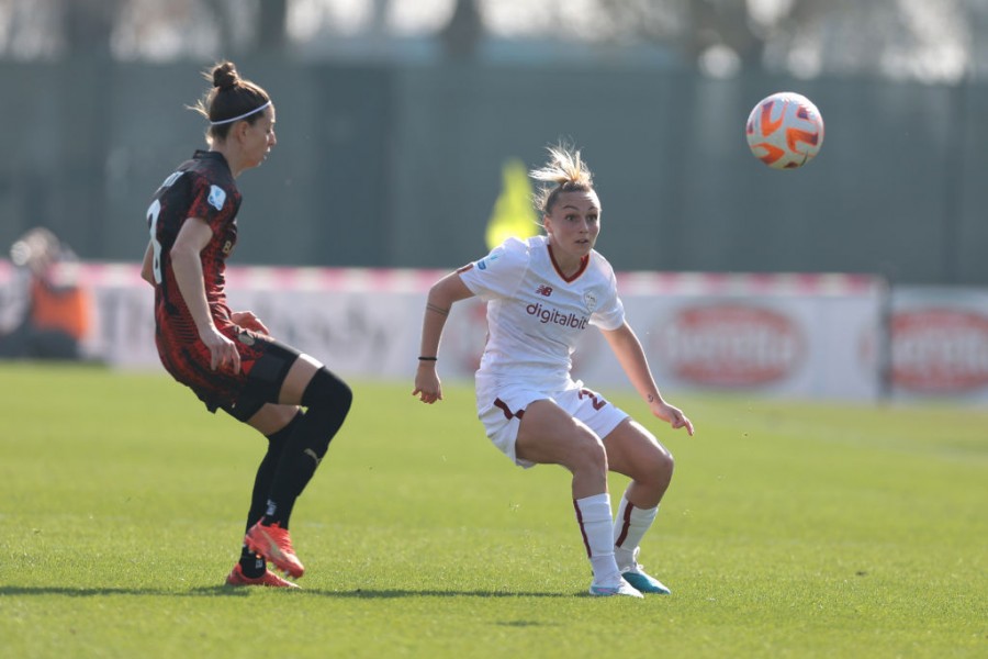 Greggi e Adami in campo durante Milan-Roma