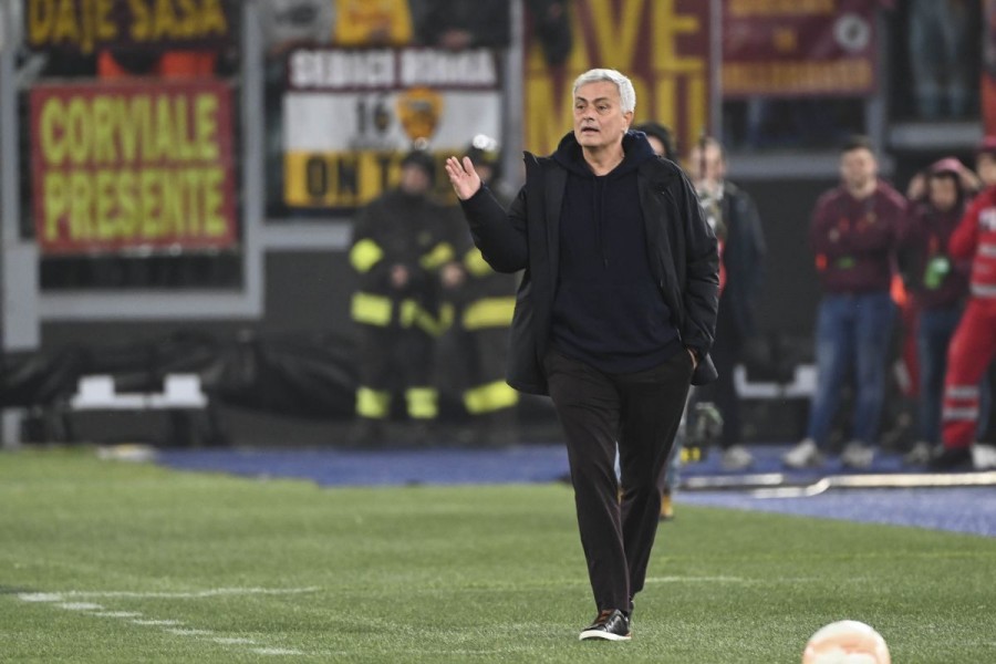 José Mourinho durante una partita della Roma
