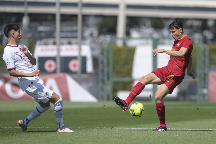 Chesti durante una partita della Roma Primavera