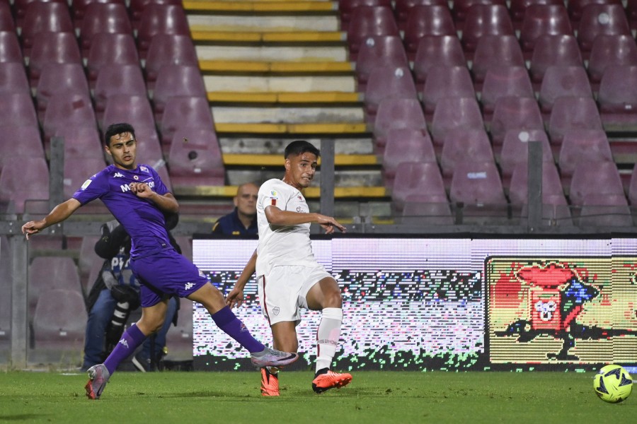 Keramitsis in campo durante Fiorentina-Roma