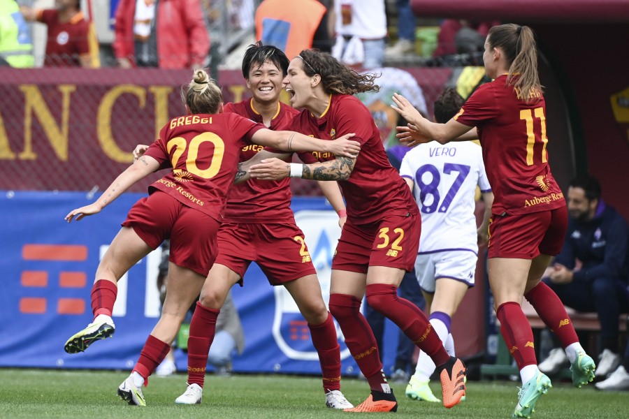 L'esultanza della Roma Femminile contro la Fiorentina