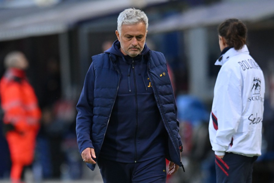 L'allenatore della Roma José Mourinho durante una partita