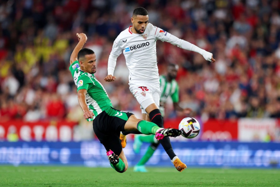 Youssef En-Nesyri durante il derby casalingo col Betis