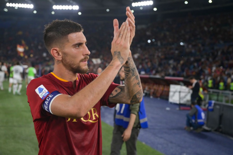 Lorenzo Pellegrini ringrazia i tifosi allo Stadio Olimpico