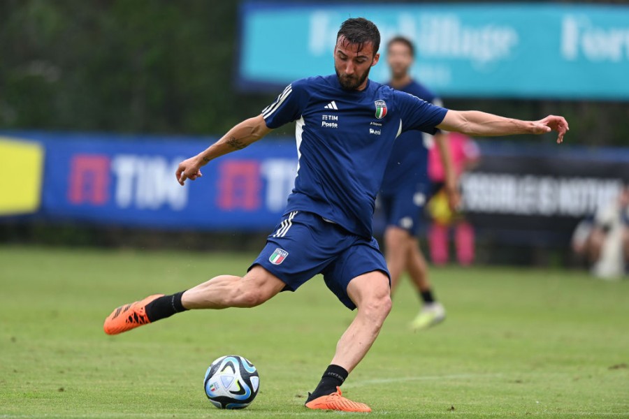 Cristante durante un allenamento con la Nazionale italiana