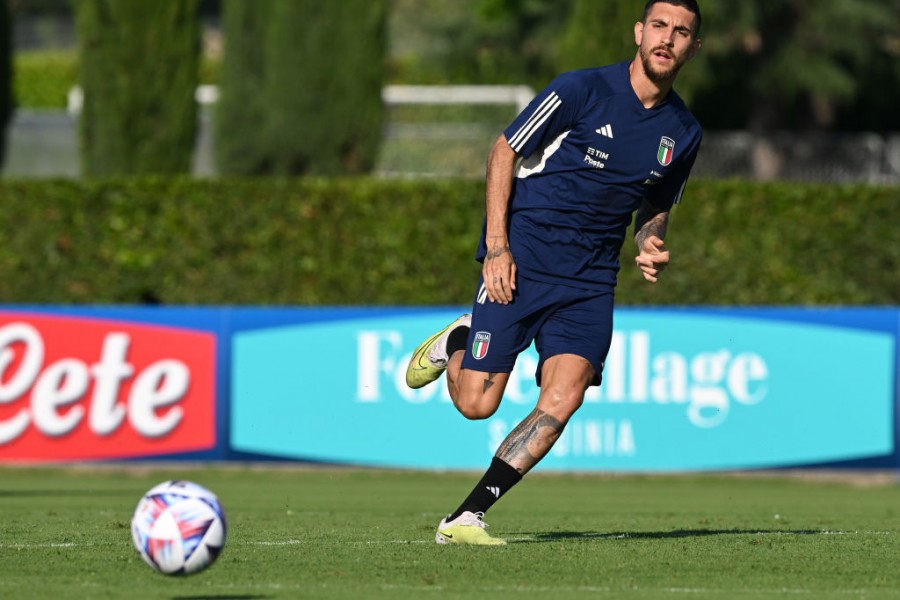 Lorenzo Pellegrini si allena con la Nazionale italiana