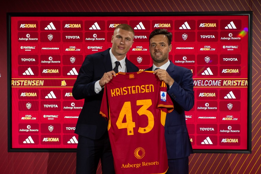 Kristensen con la maglia della Roma: ha scelto il numero 43