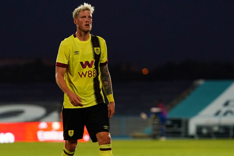 Wout Weghorst in campo con il Burnley