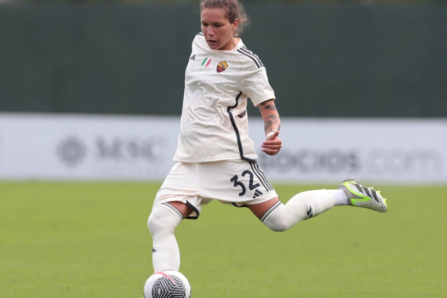 Elena Linari in azione contro il Milan