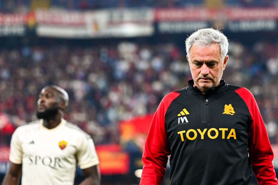 La delusione di Mourinho dopo la sfida contro il Genoa
