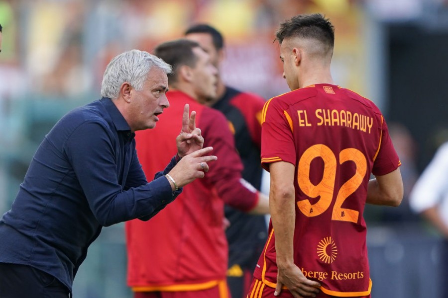 El Shaarawy e Mourinho durante Roma-Monza